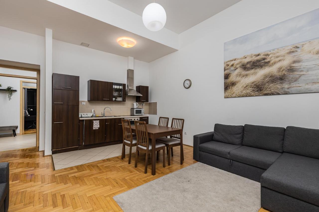 Cosy 1 Bedroom Apartment In Gozsdu Court Budapesta Exterior foto